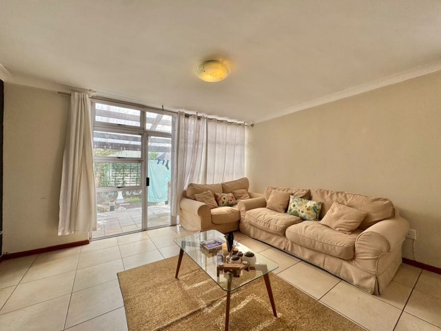 2 Bedroom Property for Sale in Kenilworth Western Cape